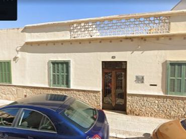 Casa con jardín en venta en Joan Burgués Zaforteza 40