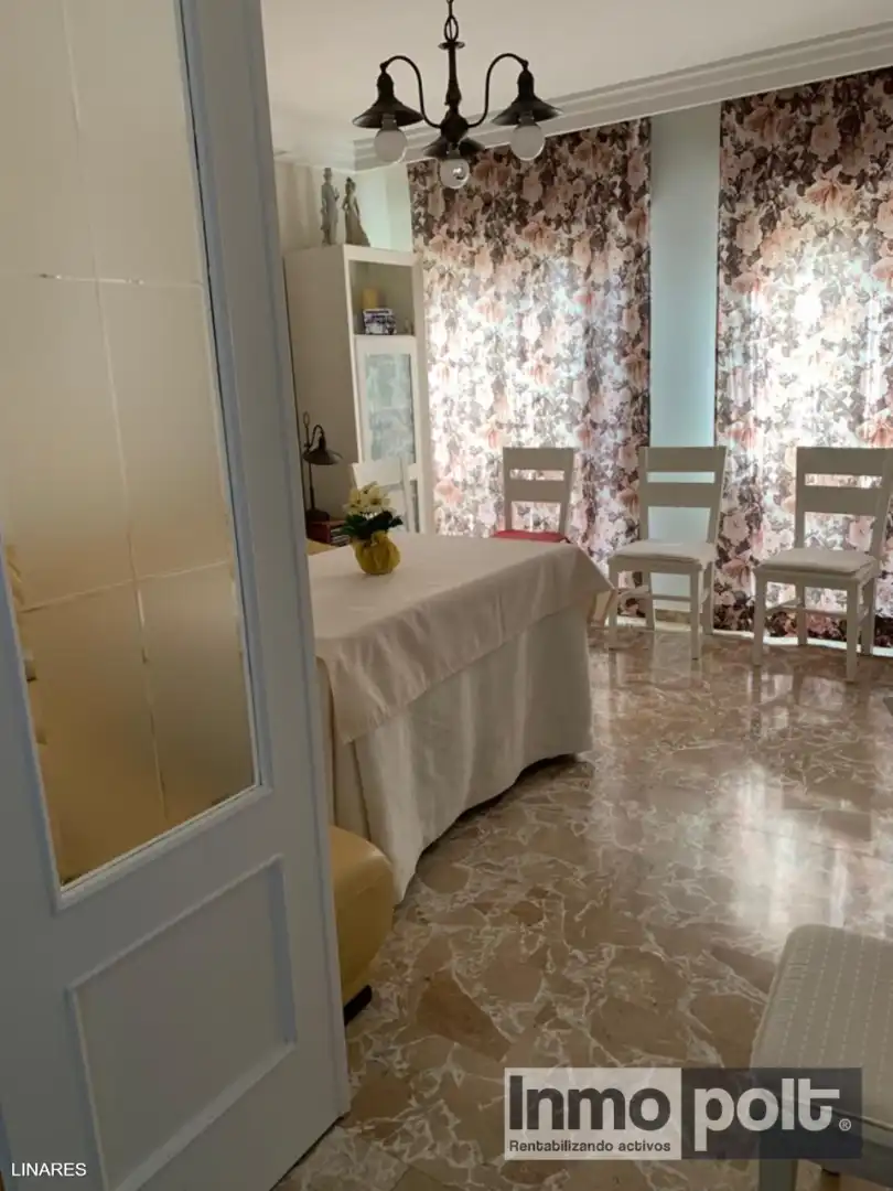 Comedor de Piso de alquiler en Linares con Aire acondicionado, Calefacción y Terraza