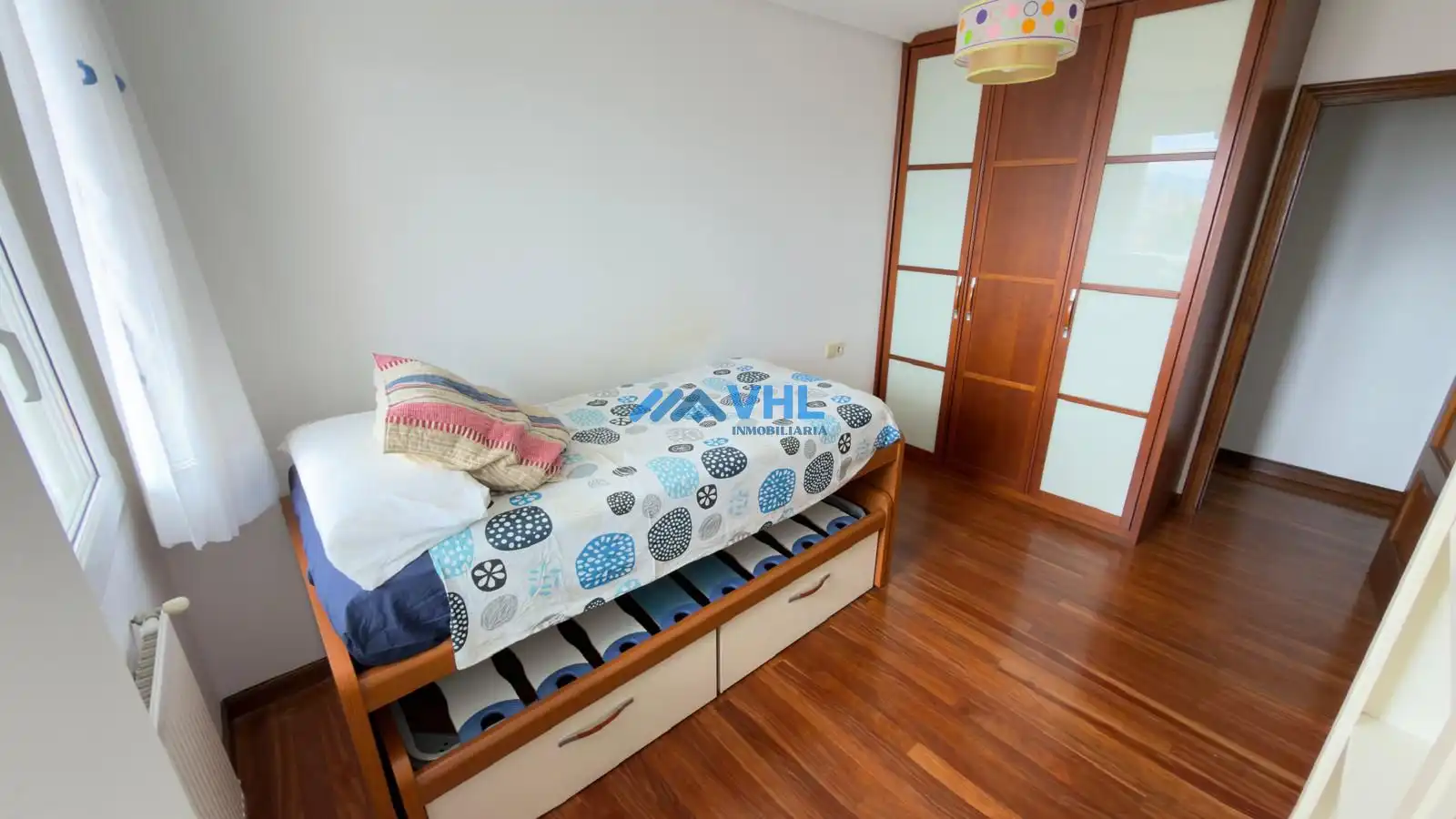 Habitación de Piso de alquiler en Castro-Urdiales con Calefacción, Terraza y Amueblado