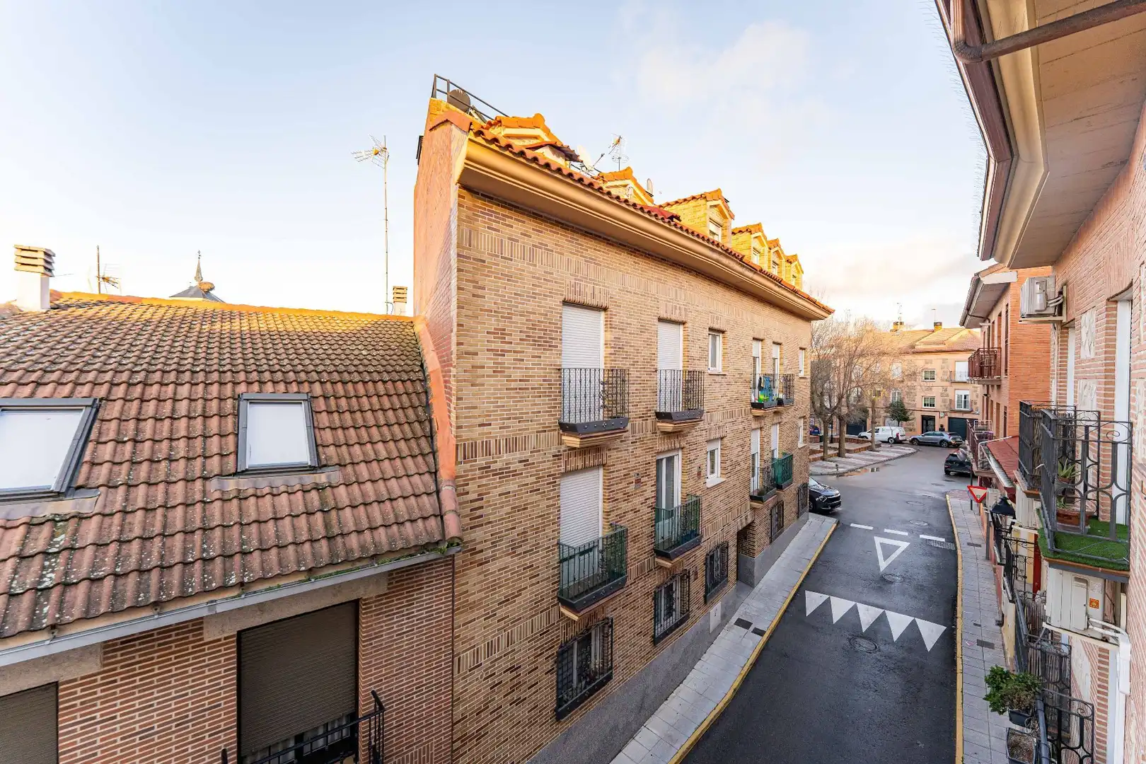Exterior view of Flat for sale in Humanes de Madrid  with Air Conditioner, Heating and Terrace