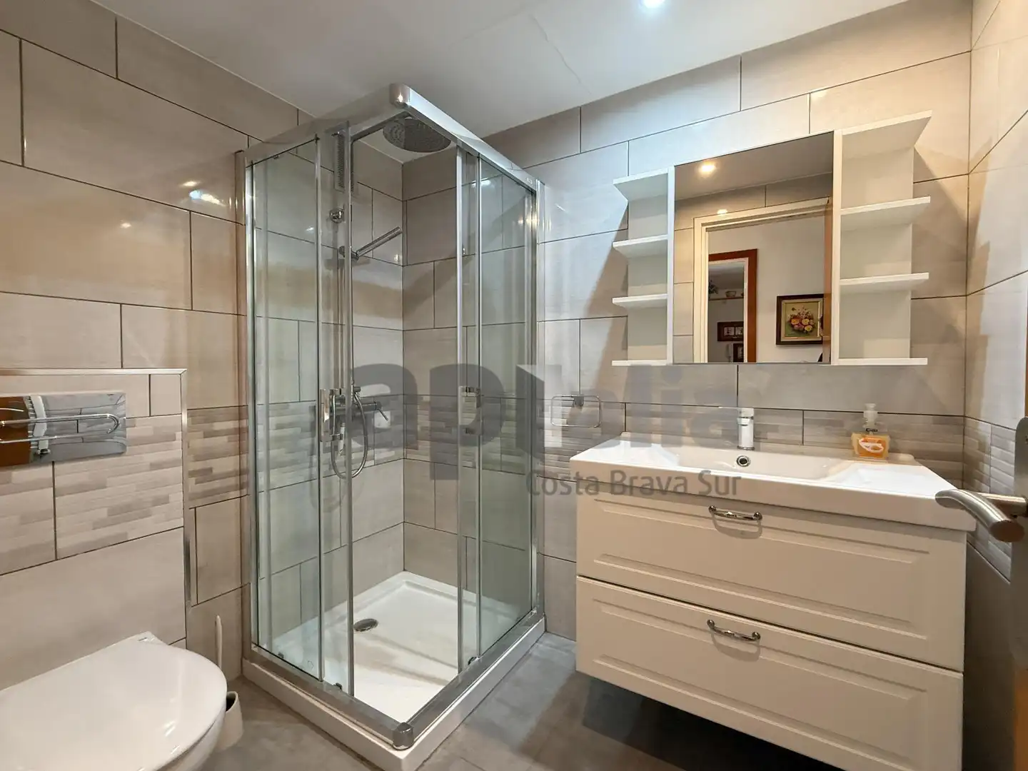 Baño de Piso en venta en Lloret de Mar con Calefacción, Jardín privado y Terraza