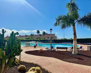 Vista exterior de Apartament en venda en San Miguel de Abona amb Terrassa, Moblat i Piscina comunitària