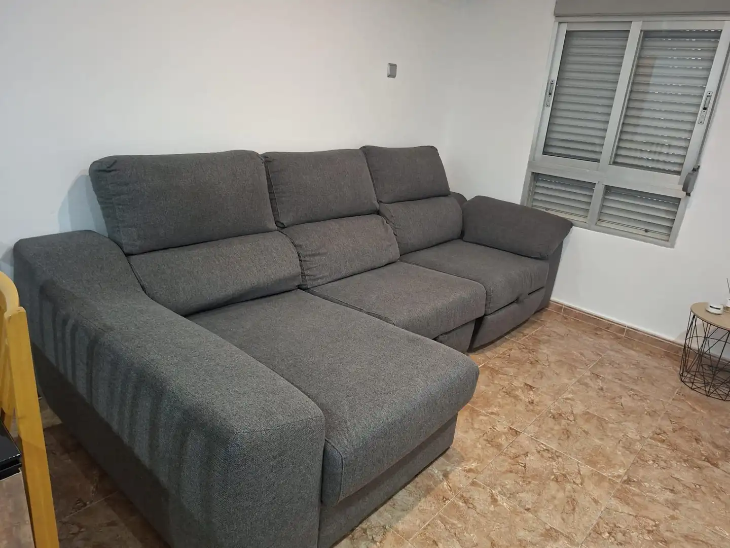 Sala d'estar de Pis de lloguer en Aldaia amb Aire condicionat, Moblat i Balcó