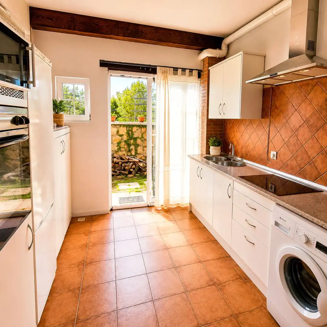 House with pool for sale in Calle de la Cruz Dorada, imagen 32