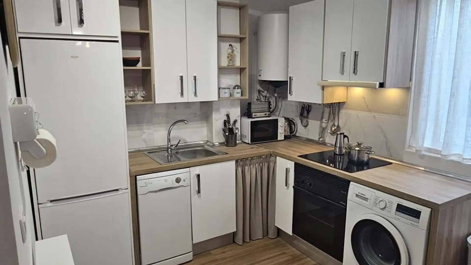 Kitchen of Flat for rent in  Córdoba Capital  with Air Conditioner, Terrace and Furnished