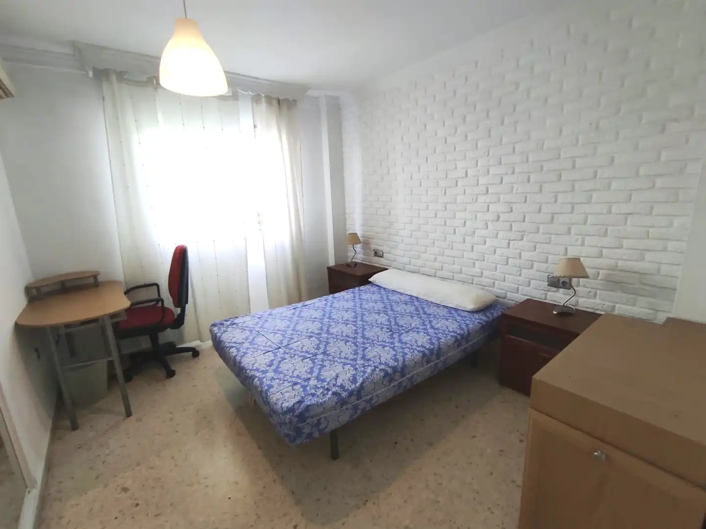 Habitación de Piso de alquiler en Málaga con Aire acondicionado, Terraza y Amueblado