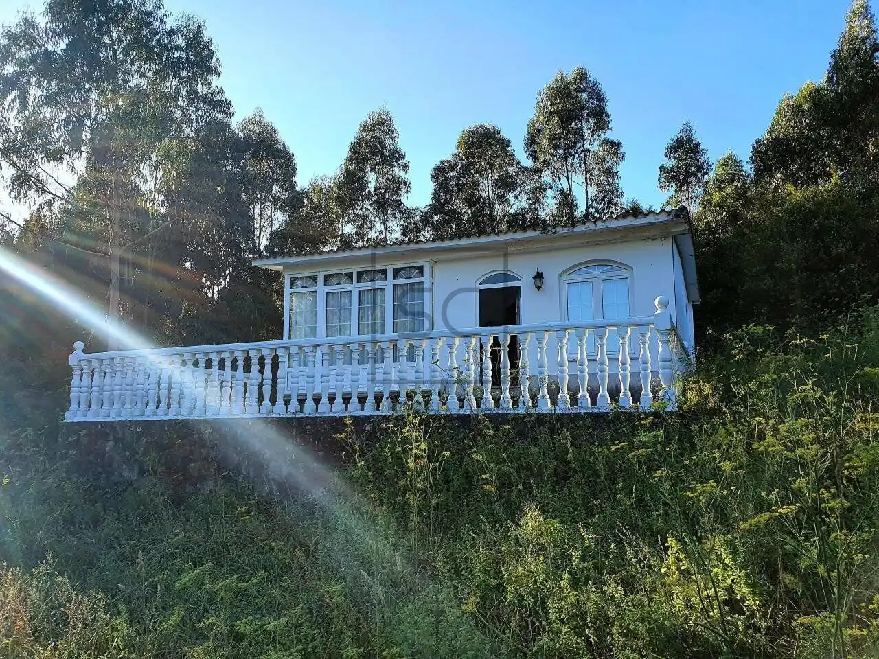 Vista exterior de Casa o xalet en venda en Ferrol amb Calefacció, Terrassa i Moblat