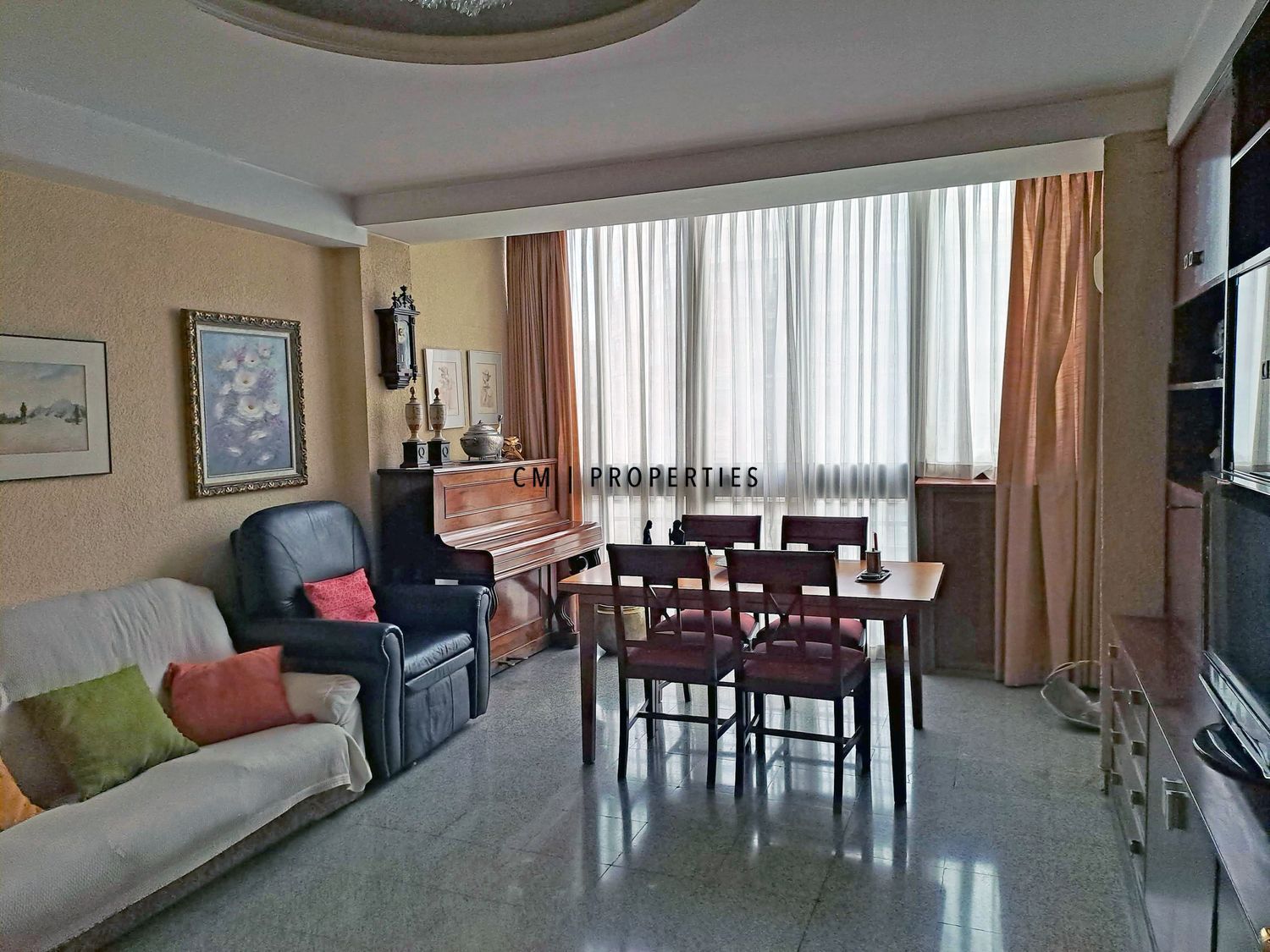 Living room of Flat to rent in  Valencia Capital  with Air Conditioner, Heating and Terrace