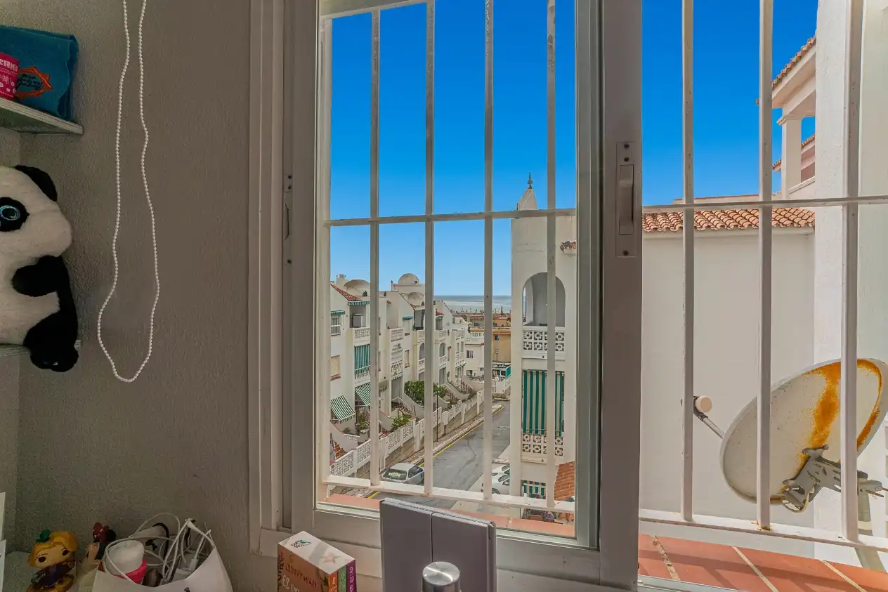 Schlafzimmer von Wohnung zum Verkauf in Rincón de la Victoria mit Terrasse, Abstellraum und Gemeinschaftspool