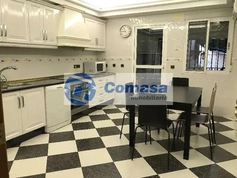 Piso de alquiler en Martos