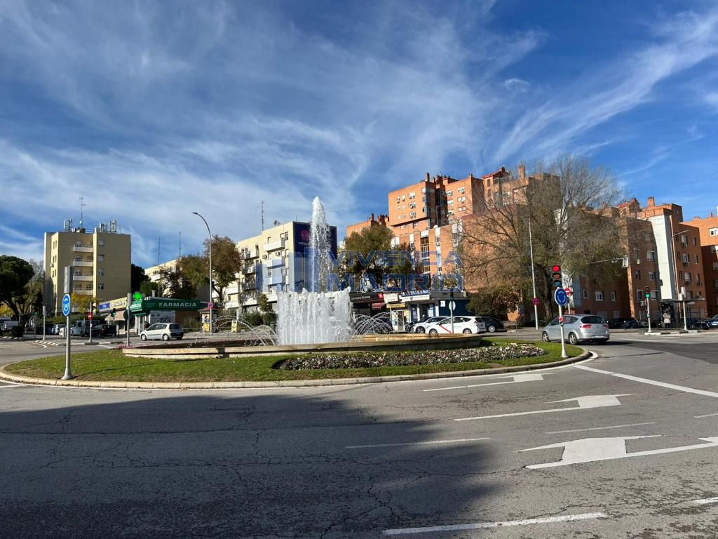 Vista exterior de Piso en venta en  Madrid Capital con Calefacción