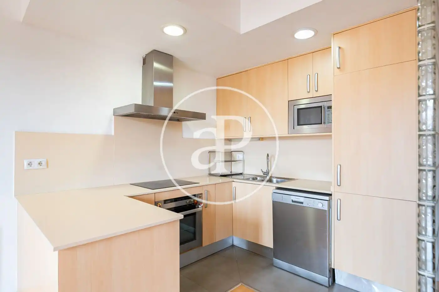 Kitchen of Attic for sale in Barcelona  with Heating and Balcony