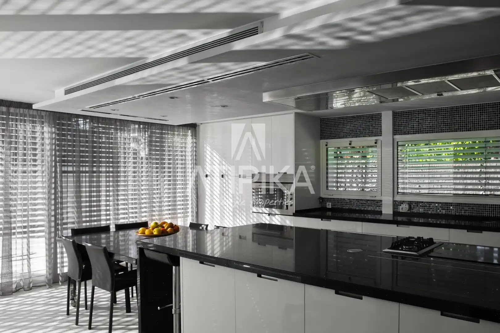 Cocina de Casa o chalet en venta en Castelldefels con Aire acondicionado, Calefacción y Trastero