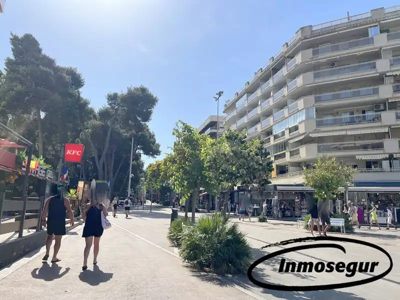Business premises for sale in Carrer de Barbastre, imagen 21