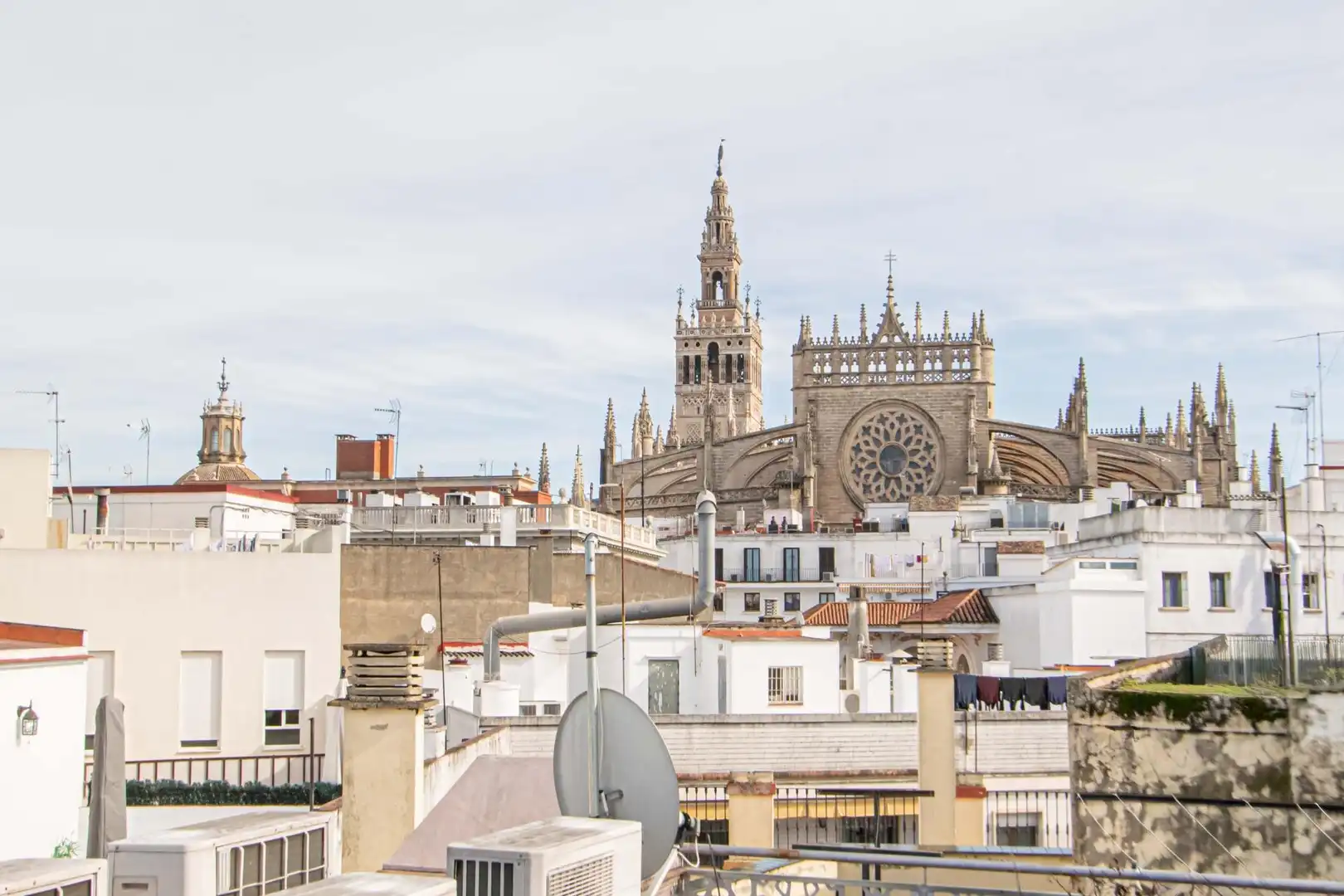 Exterior view of Houses for sale in Sevilla  with Balcony