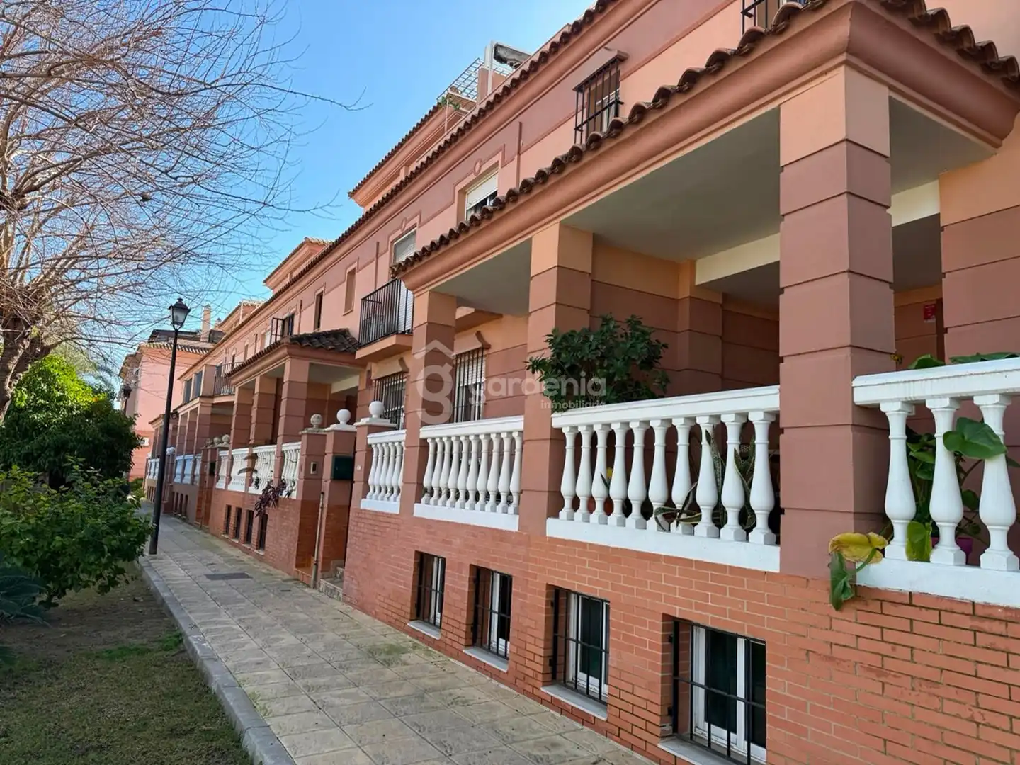 Vista exterior de Piso en venta en Tomares con Aire acondicionado y Terraza