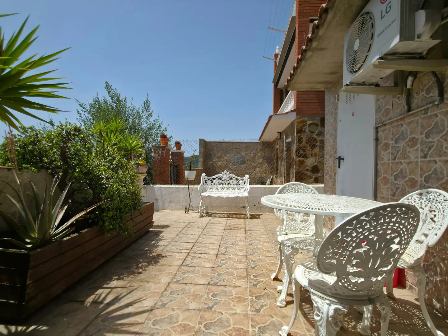 Terraza de Casa o chalet en venta en Sant Vicenç Dels Horts con Aire acondicionado, Calefacción y Jardín privado