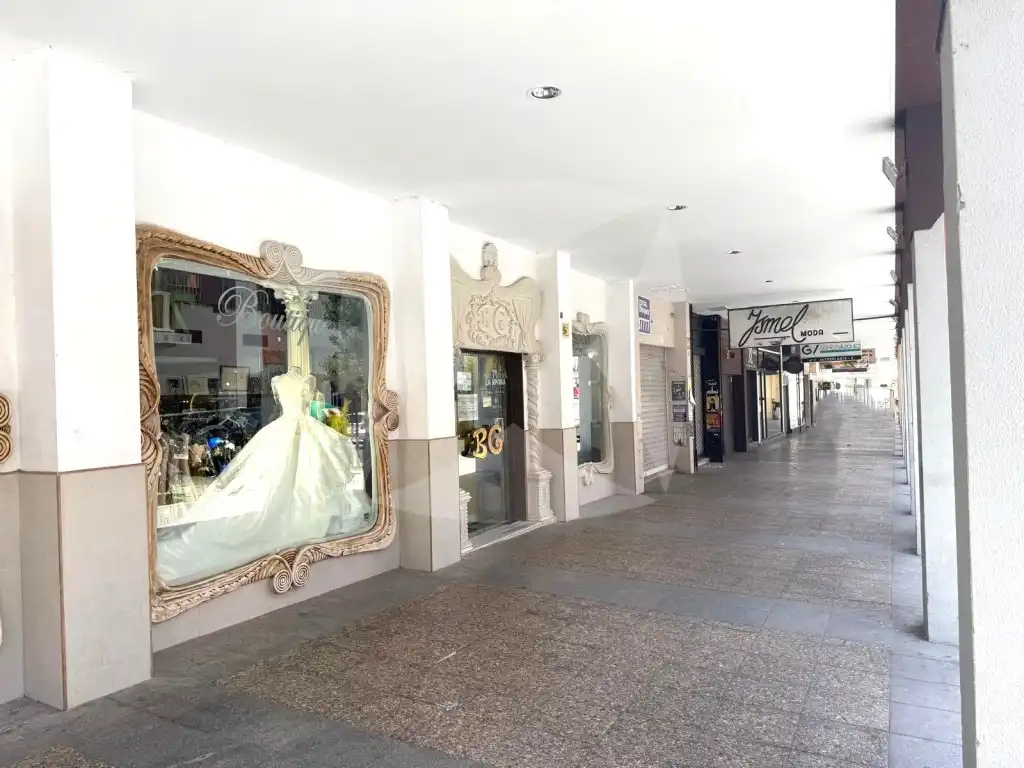 Gewerbefläche zum Verkauf in Avenida Juan Carlos I, imagen 9