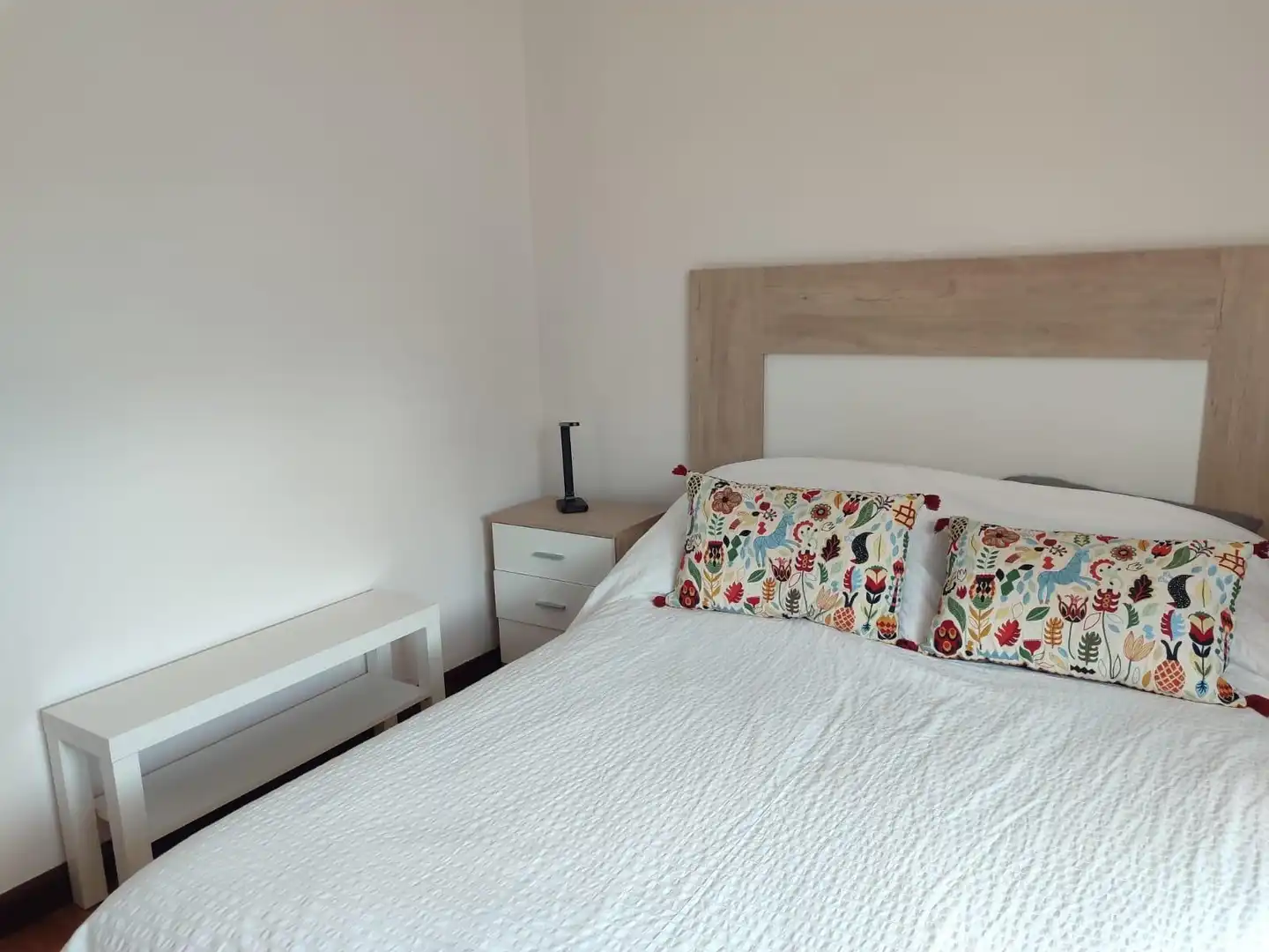 Bedroom of Flat for rent in Oviedo   with Heating and Furnished