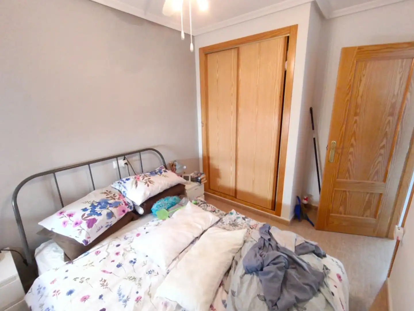 Schlafzimmer von Einfamilien-Reihenhaus zum Verkauf in Murcia mit Privatgarten, Terrasse und Abstellraum