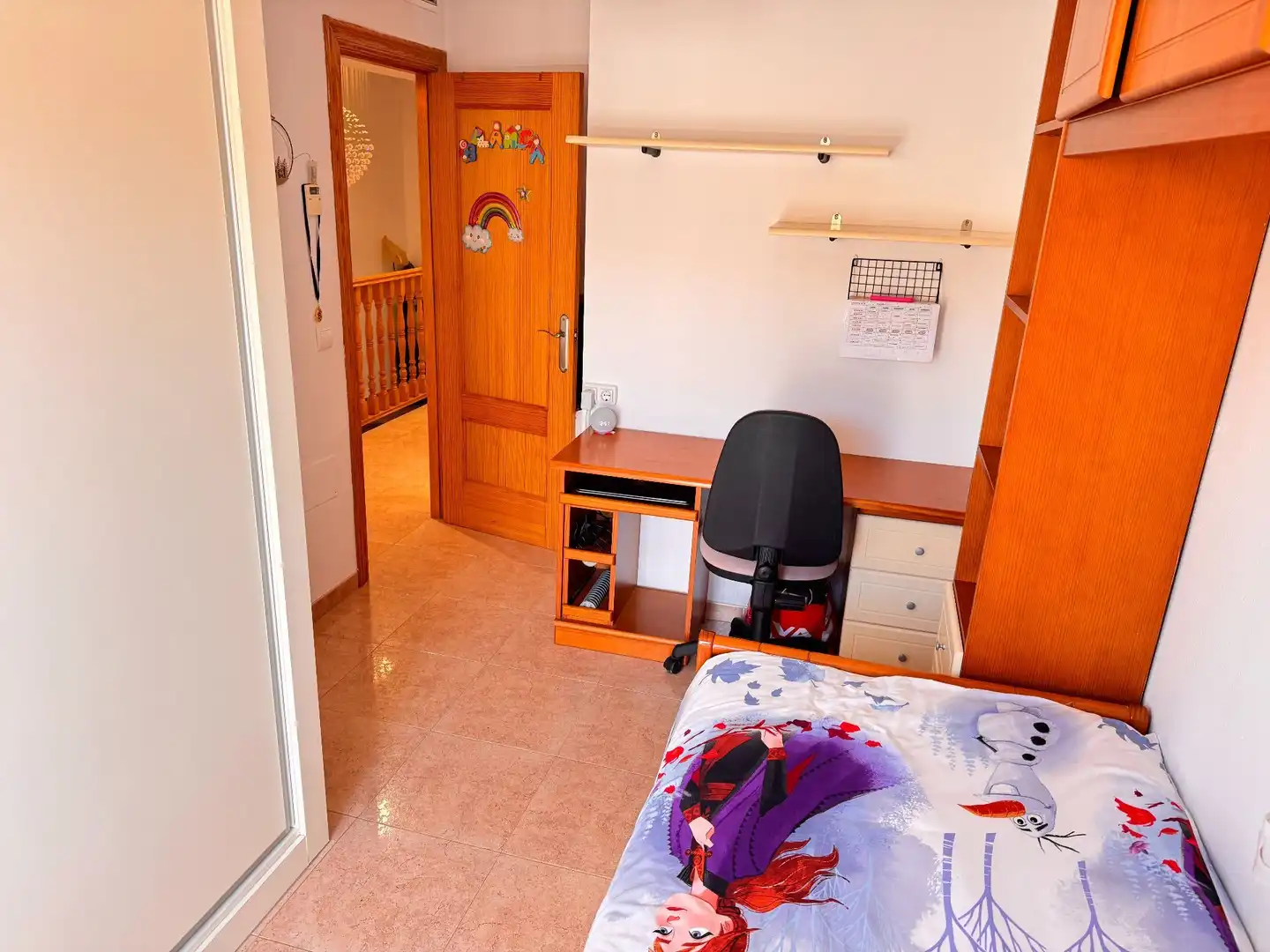 Dormitori de Casa adosada en venda en Roquetas de Mar amb Aire condicionat i Traster