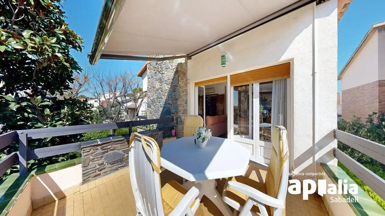 Terrassa de Casa o xalet en venda en Barberà del Vallès amb Aire condicionat, Calefacció i Jardí privat