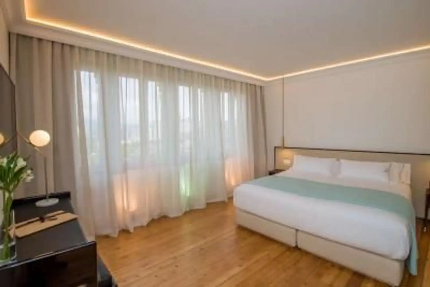 Habitación de Casa o chalet en venta en Ribadeo con Aire acondicionado, Parquet y Terraza