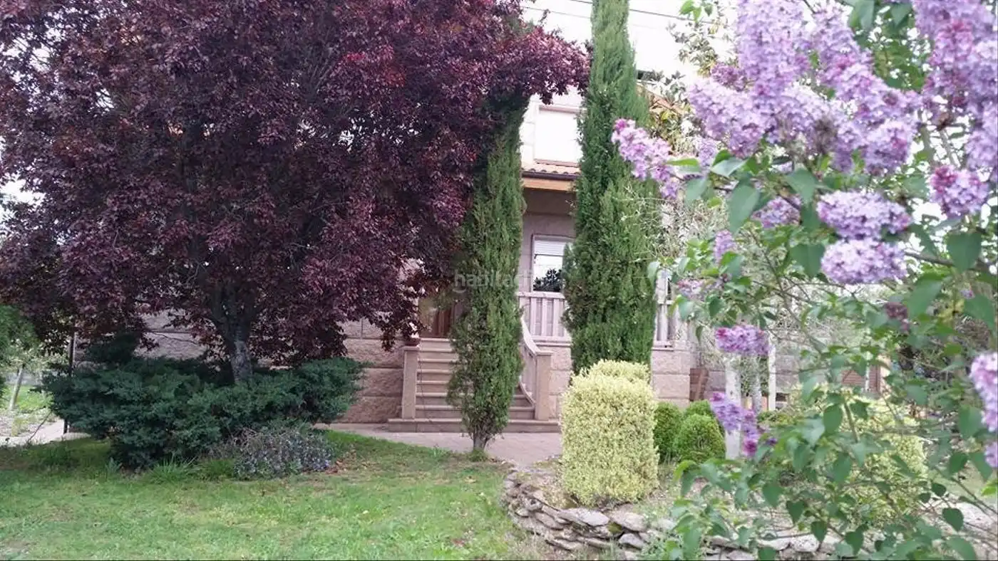 Xalet amb jardí en venda a Lugar Castro 3, imagen 2