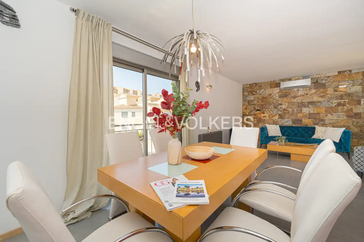 Vista exterior de Casa o chalet en venta en La Nucia con Aire acondicionado, Jardín privado y Piscina
