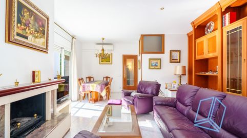 Foto 5 de Casa adosada en venta en Centre - Estació, Gavà