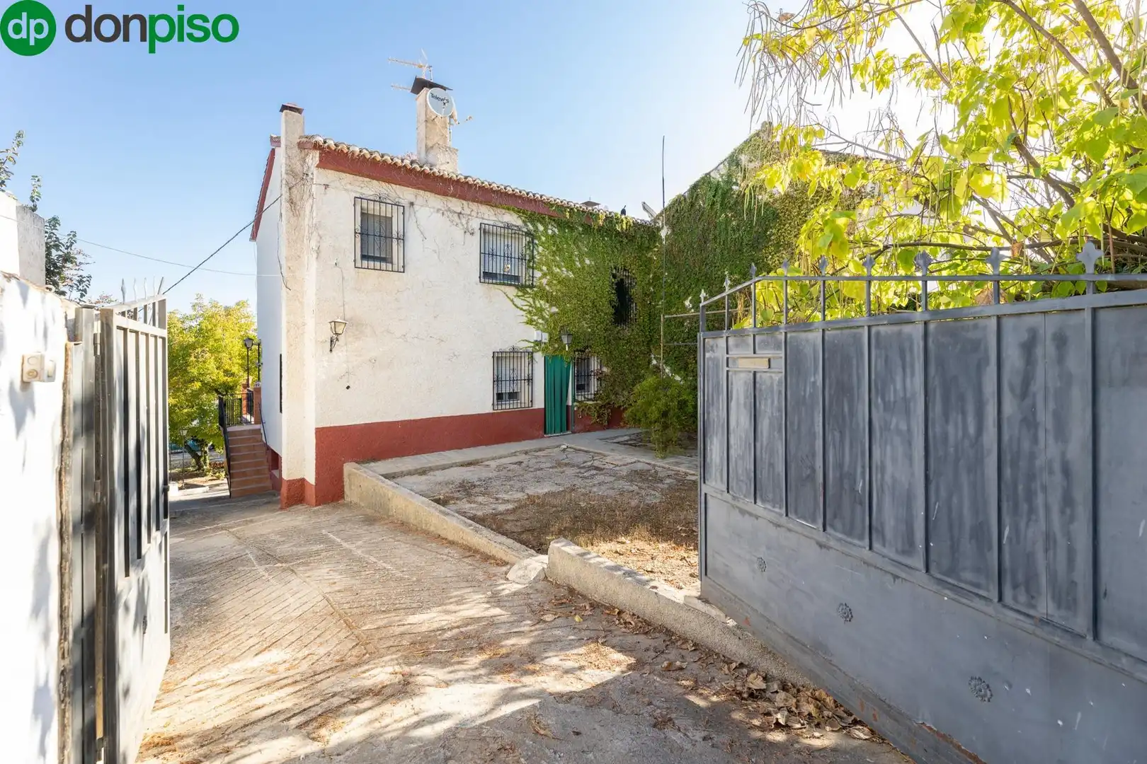 Xalet amb piscina en venda a Calle de Emilio Muñoz, imagen 3