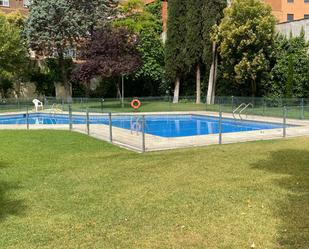 Piscina de Pis en venda en Ciudad Real Capital amb Aire condicionat, Calefacció i Terrassa