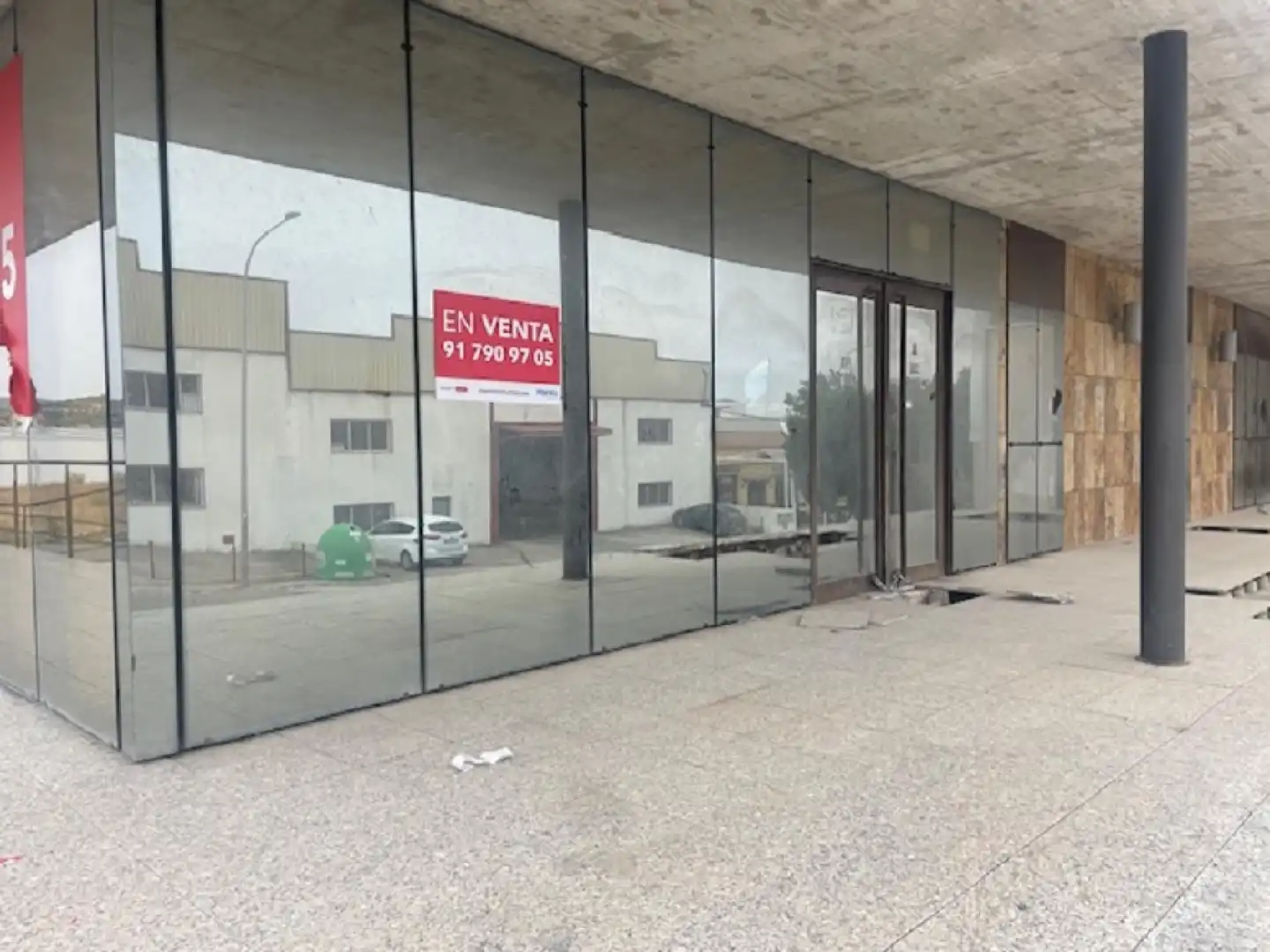 Industrial buildings for sale in Luque