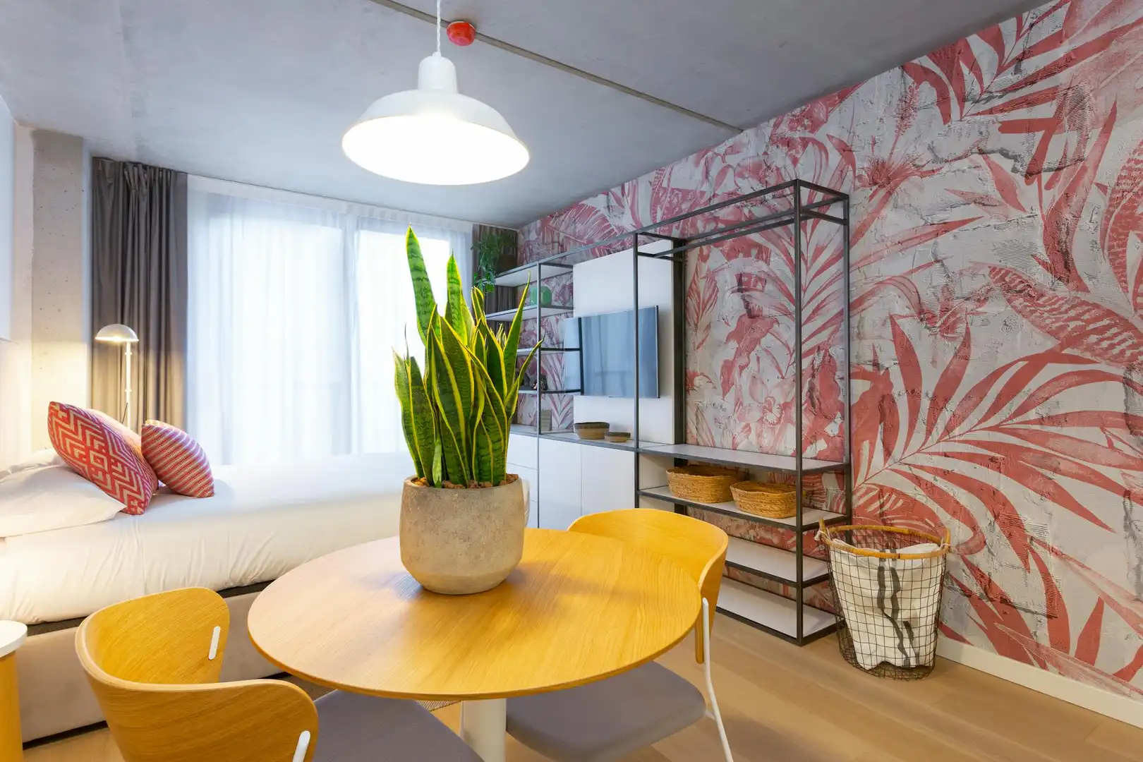 Living room of Flat for rent in Barcelona  with Air Conditioner, Heating and Private garden