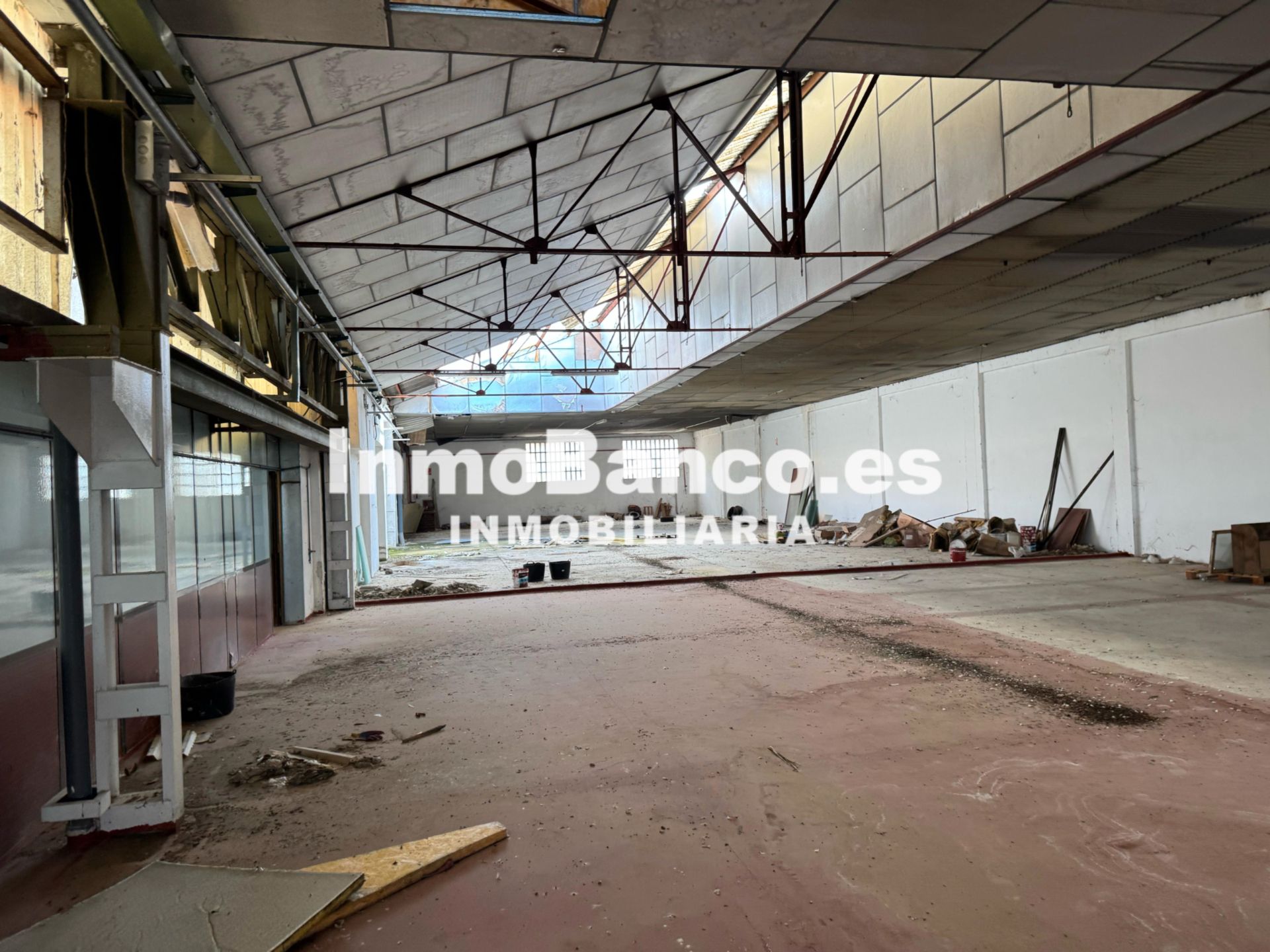 Industrial buildings for sale in Ontinyent