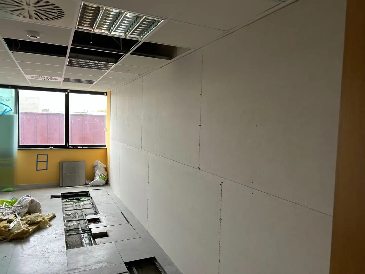 Office for rent in Orkoien  with Air Conditioner and Alarm