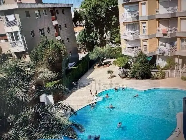 Schwimmbecken von Wohnung zum Verkauf in Salou mit Klimaanlage, Heizung und Gemeinschaftspool