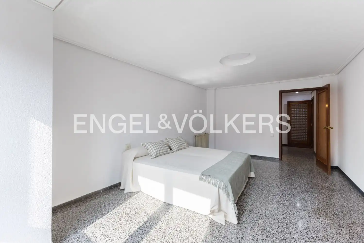 Habitación de Piso en venta en Valencia con Aire acondicionado, Calefacción y Balcón