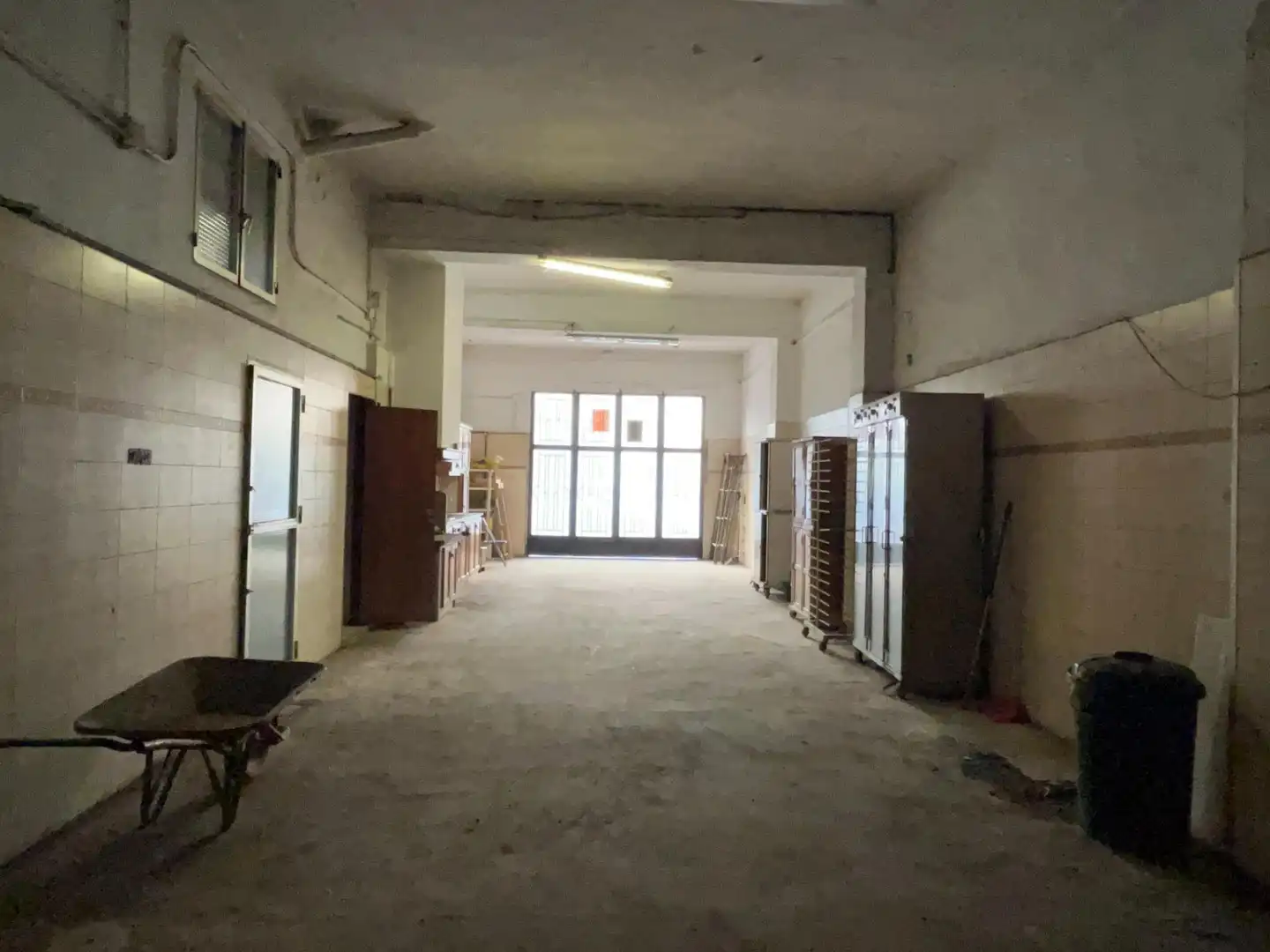 Gewerbefläche zum Verkauf in Avenida del Cedre 44, imagen 11