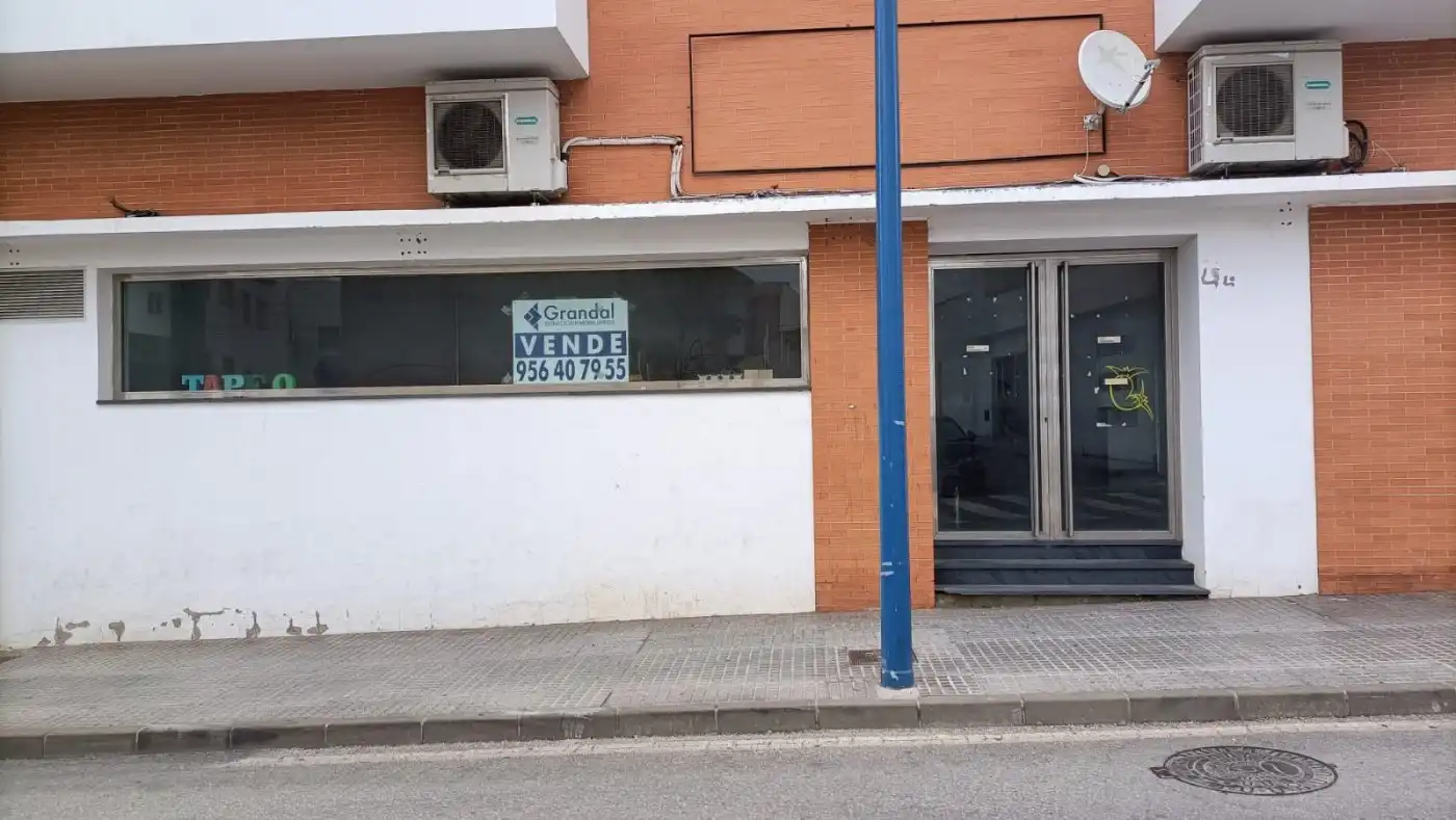 Local comercial en venta en La Banda - Campo de Fútbol, imagen 2