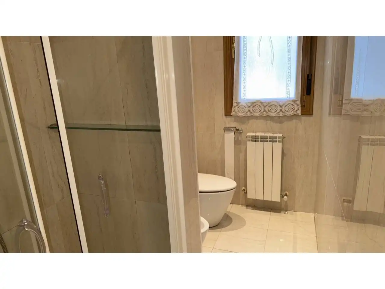 Bathroom of Houses for sale in Urdiain  with Heating, Private garden and Terrace