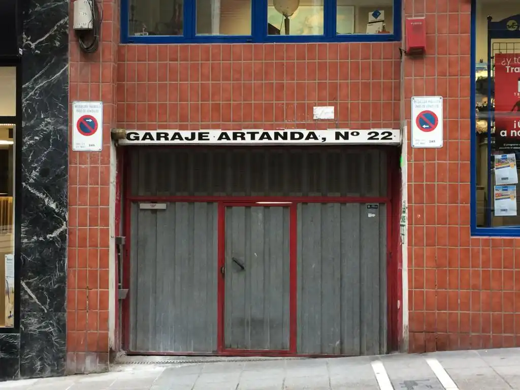 Garage zum Verkauf in Basauri 