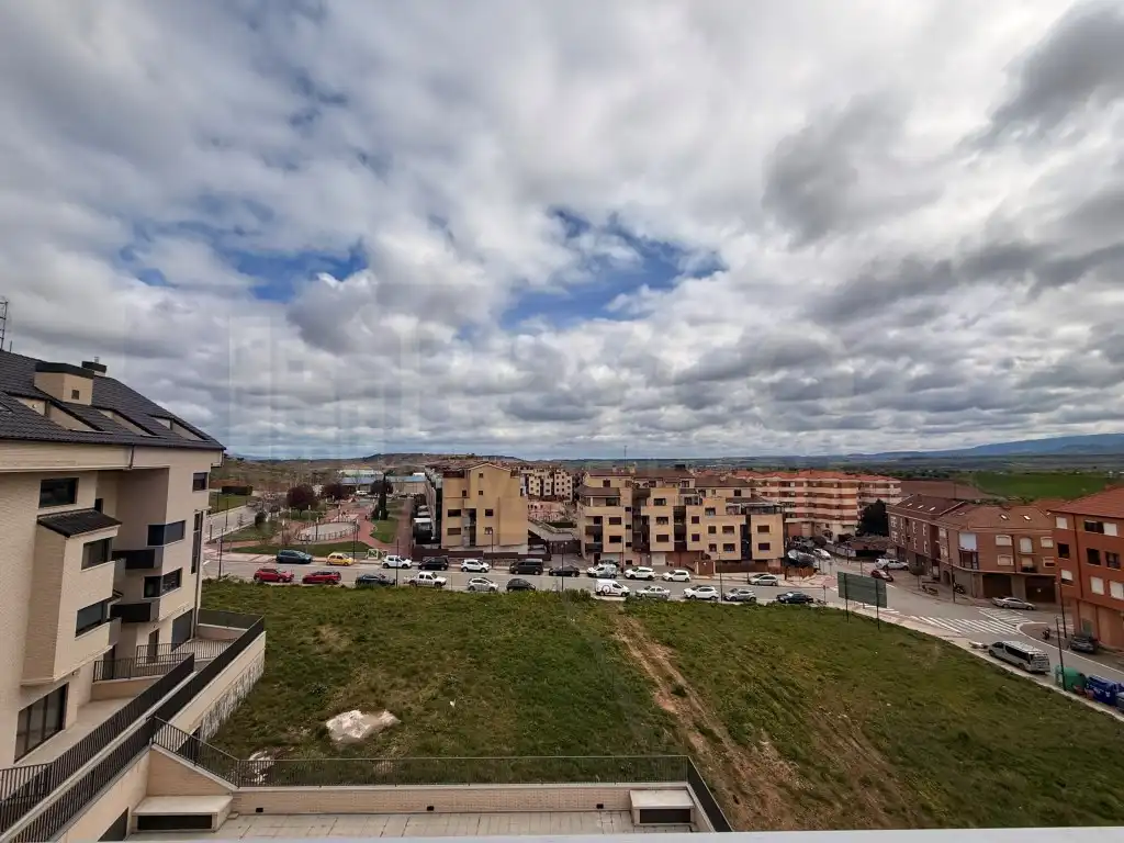 Apartamento con ascensor en venta en Poligono 20 Paraje 155 Partelacuesta