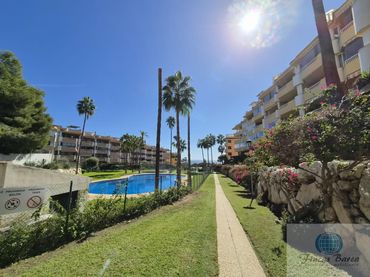 Flat with pool for sale in Castanos