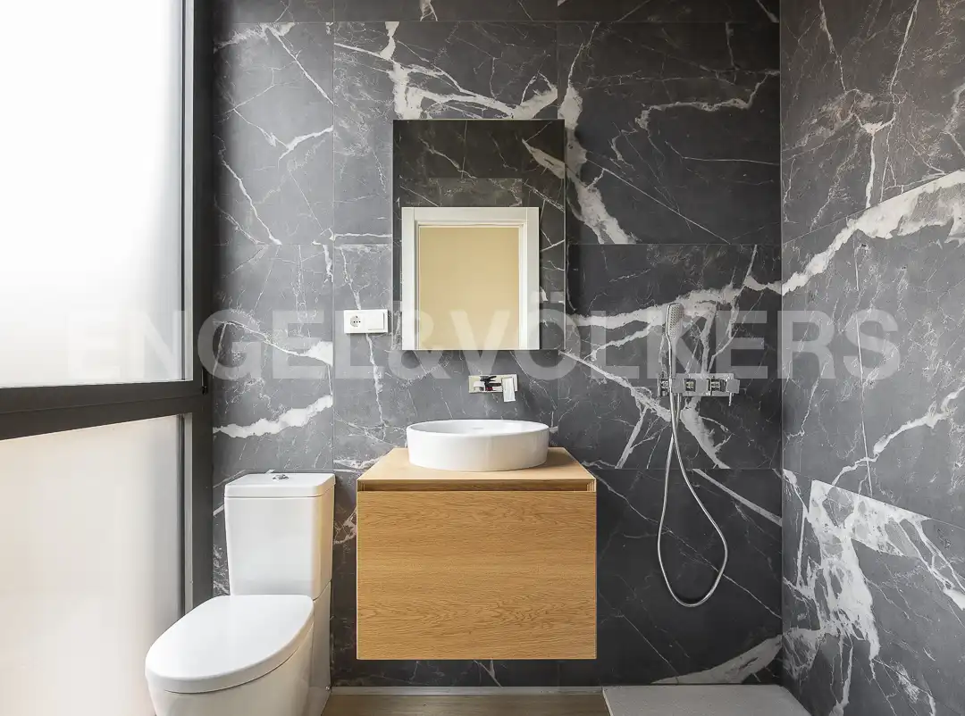 Baño de Dúplex en venta en Barcelona con Aire acondicionado, Calefacción y Parquet