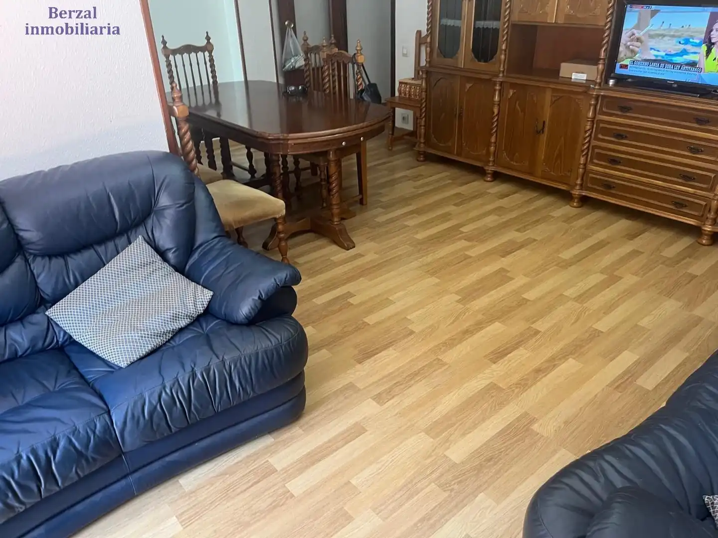 Sala d'estar de Pis en venda en  Logroño amb Calefacció, Terrassa i Traster