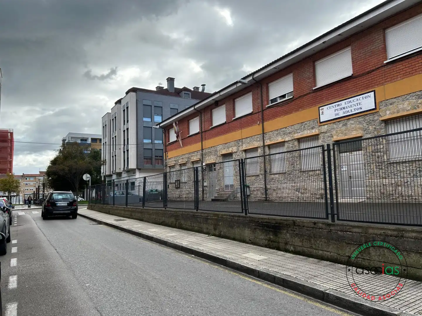Vista exterior de Local en venta en Gijón 