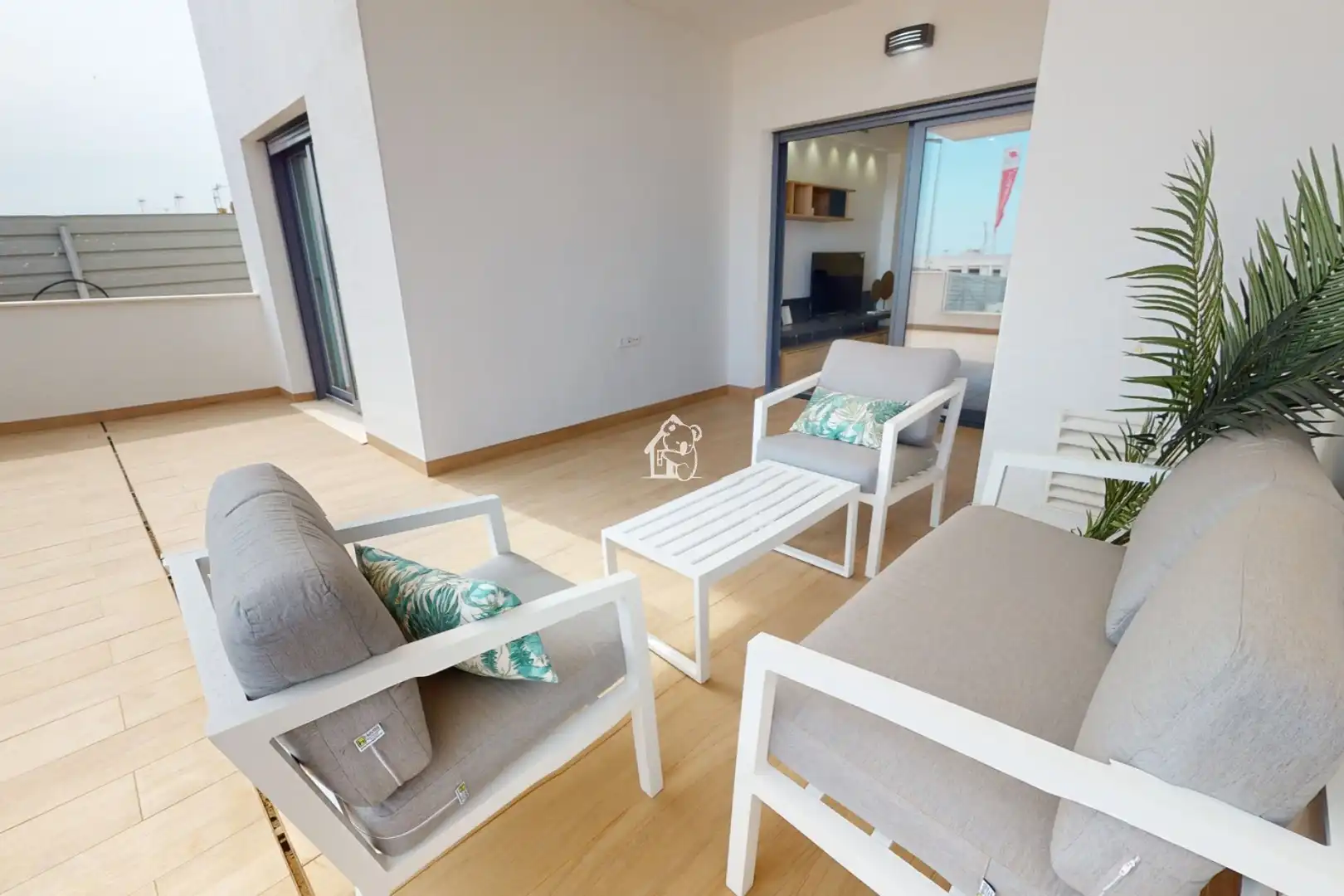 Bajo con piscina en venta en Los Balcones - Los Altos, imagen 4
