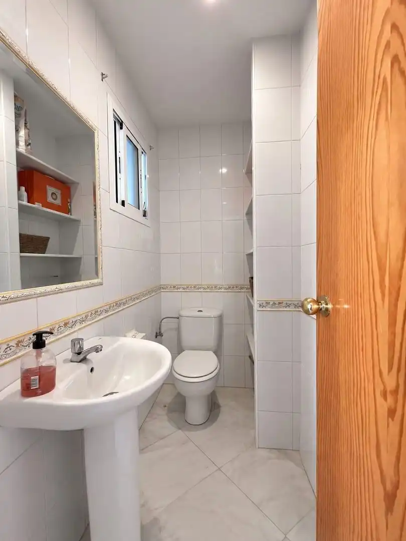 Baño de Casa adosada en venta en El Rompido con Terraza, Amueblado y Balcón