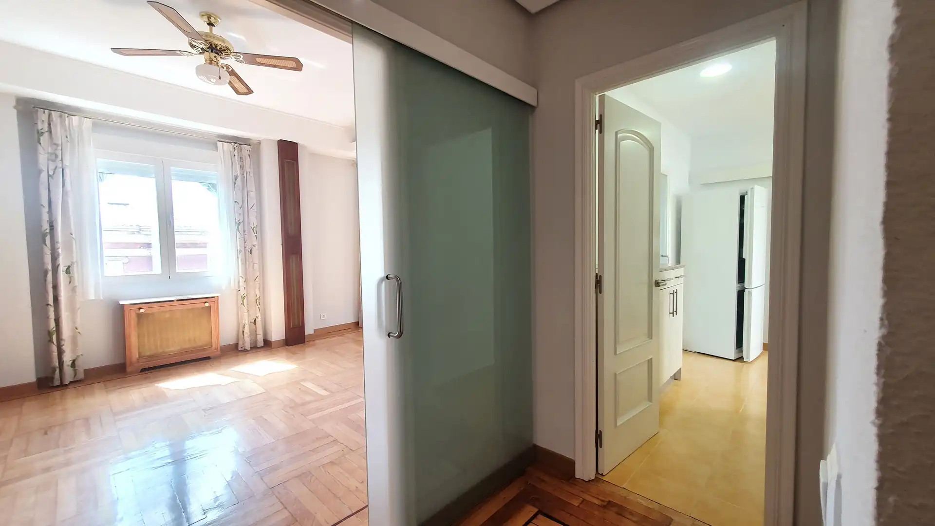 Flat for rent in Calle de San Bernardo, Universidad - Malasaña